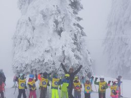 Gruppe_Jochen_mit_Eisbaum